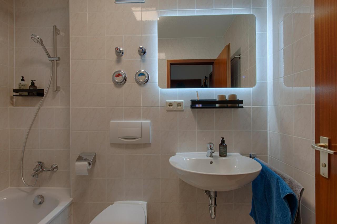 Lamiacasa Business-Family-Near Bosch-Airport Apartment Ренинген Екстериор снимка